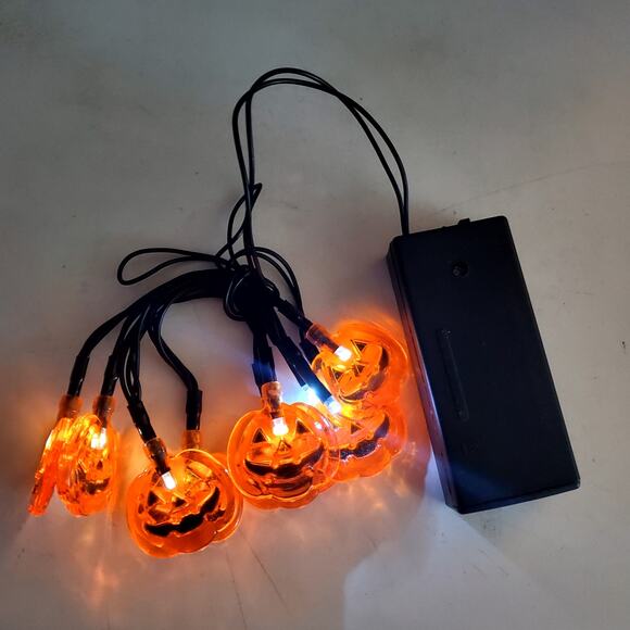 Small Pumpkin Travel Battery Lights Crafters Sweater 38" Halloween Fashionista - Picture 1 of 7